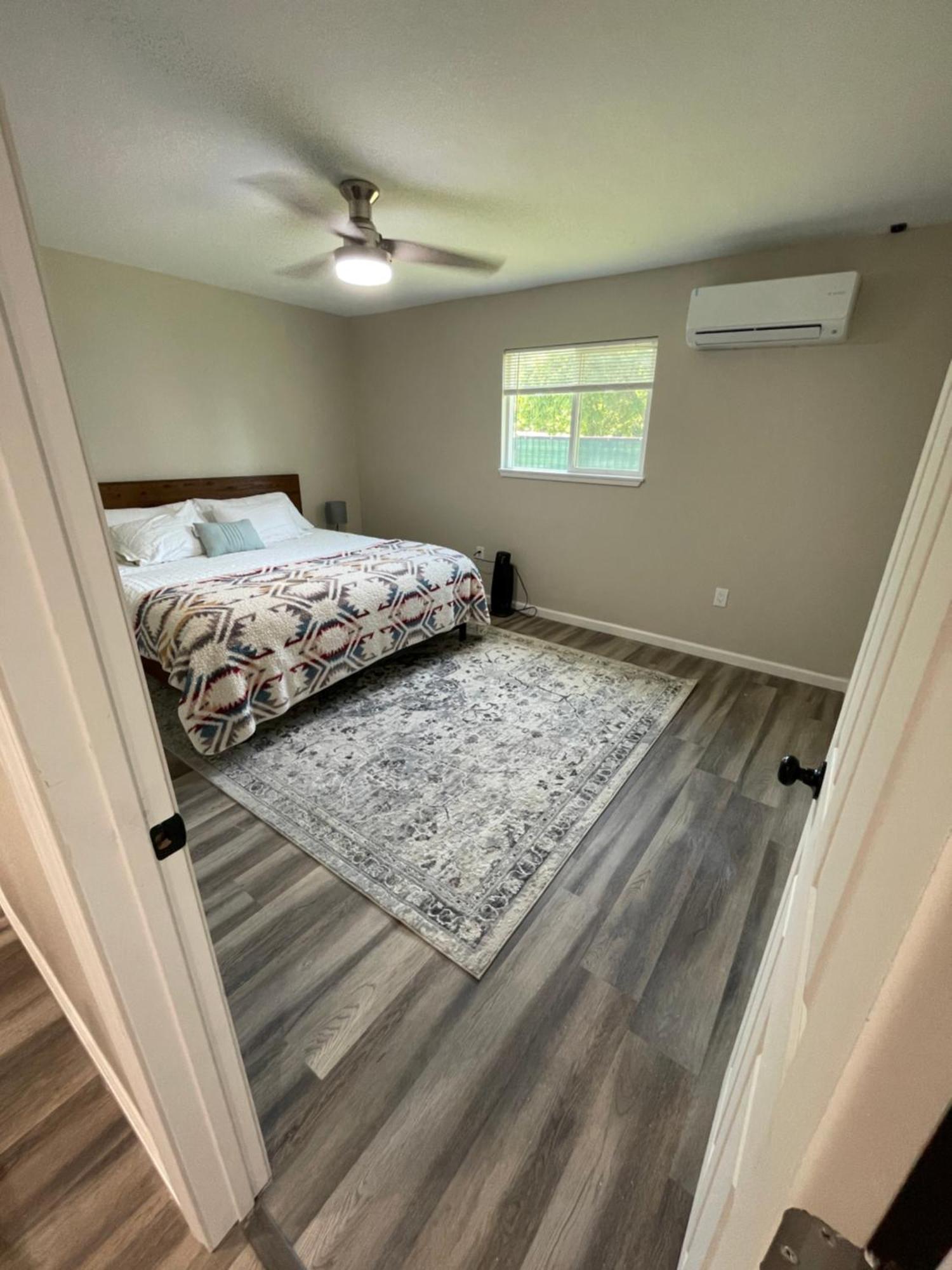 Beautiful Spacious Guest Home 罗斯维尔 外观 照片
